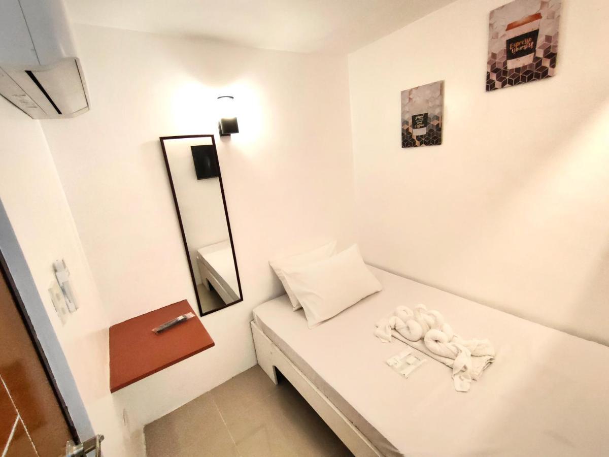 E Relaxed Haven Transient House Hotel Pasay Exterior photo